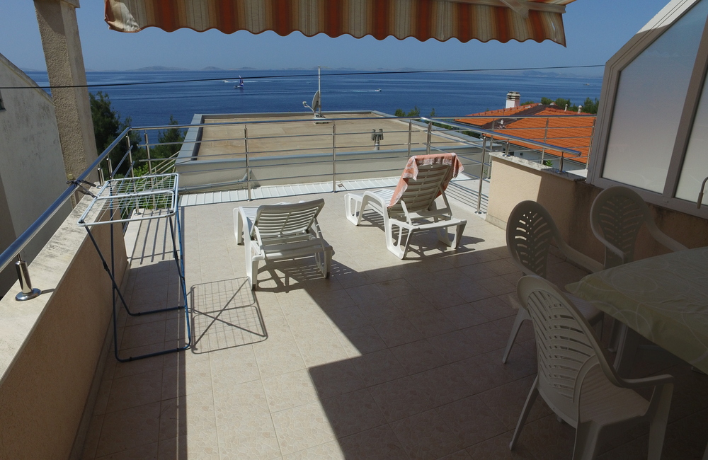 Apartment D2 Murter Croatia